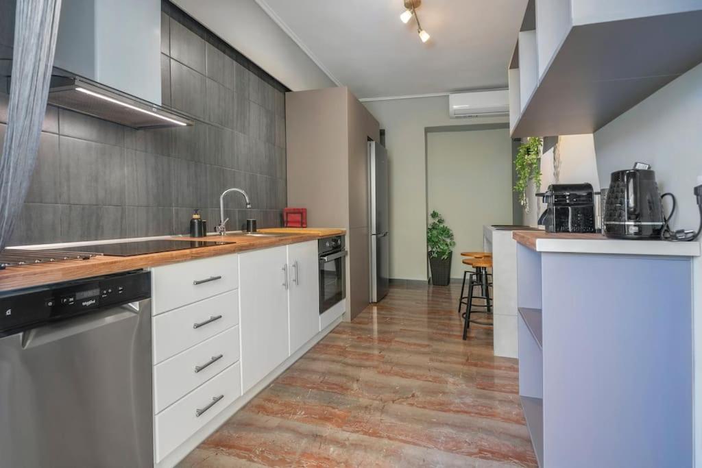 Beautiful Apt In Glyfada Center, Papandreou Street Atény Exteriér fotografie